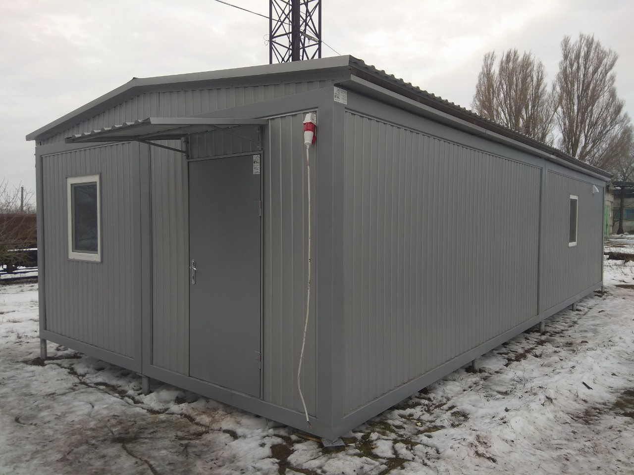 Portable locker room